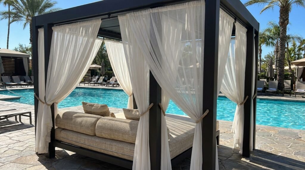 5 Outdoor Decor Ideas for Pool Areas and Poolside Entertaining